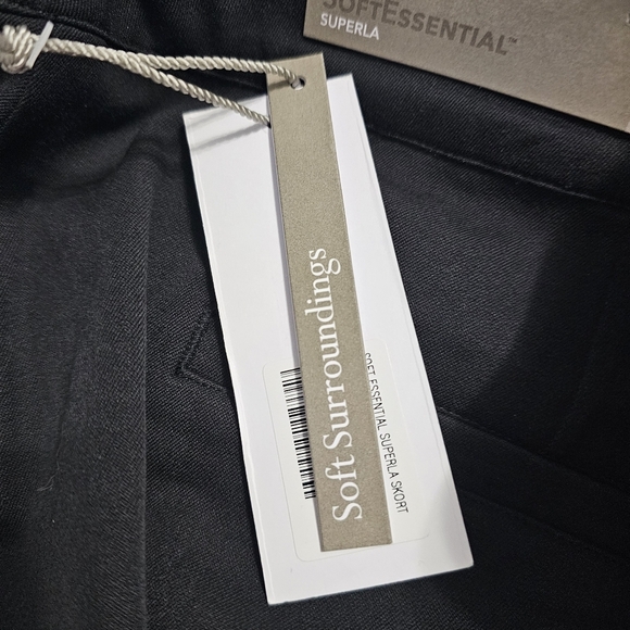 Soft Surroundings Pull On Black Skort Size Large - Picture 4 of 8